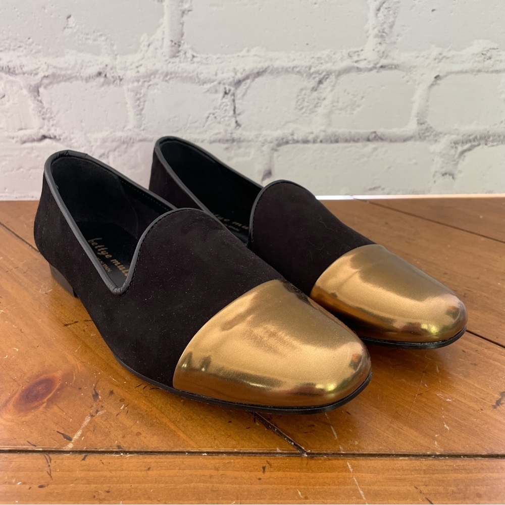 Bettye Muller Black and Gold Flats
